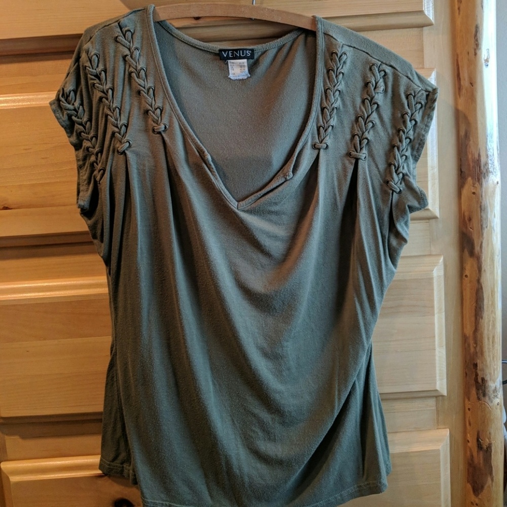 Women's blouse
